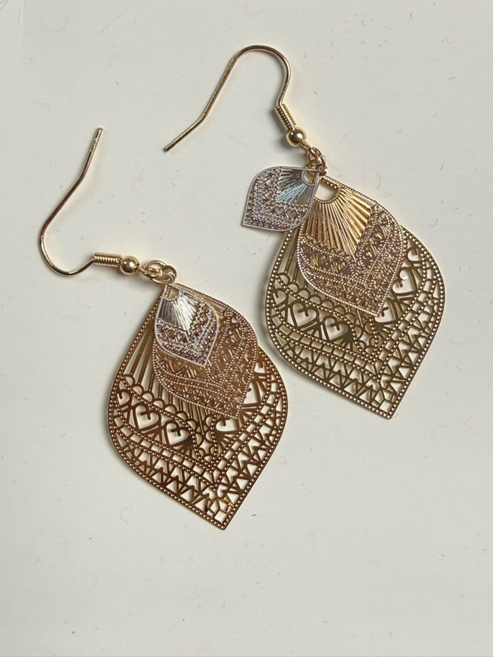 💙 Bohemian Hippie Filigree Drop Earrings Gold - Picture 2 of 6